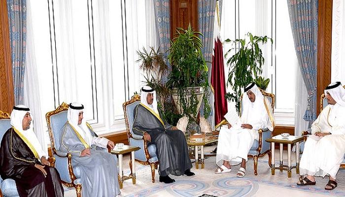 مبعوث سمو الأمير يسلم رسالة خطية لأمير قطر