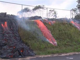 الحمم البركانية تتسرب إلى موقع محطة طاقة حرارية في هاواي الأمريكية