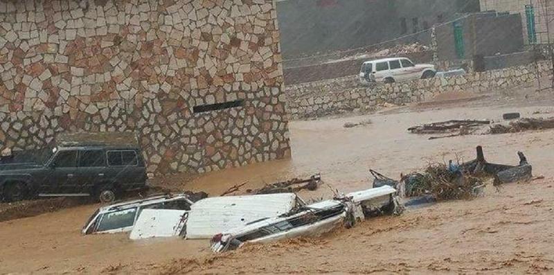 فلكي سعودي: إعصار  ميكونو سينتهي خلال ساعات