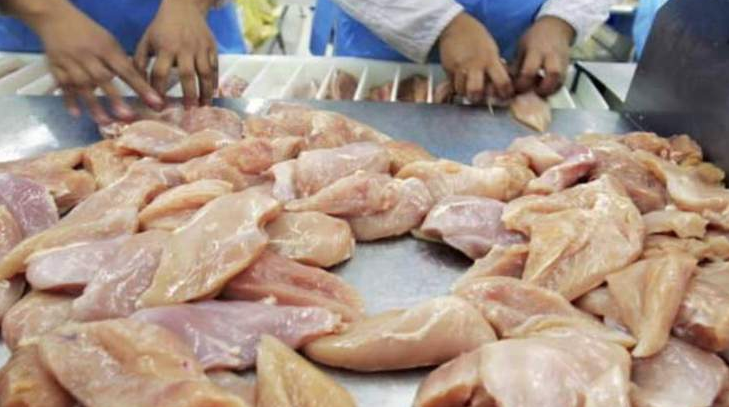 الاتحاد الأوروبي يحظر استقبال الدجاج الأمريكي المغسول بالكلور