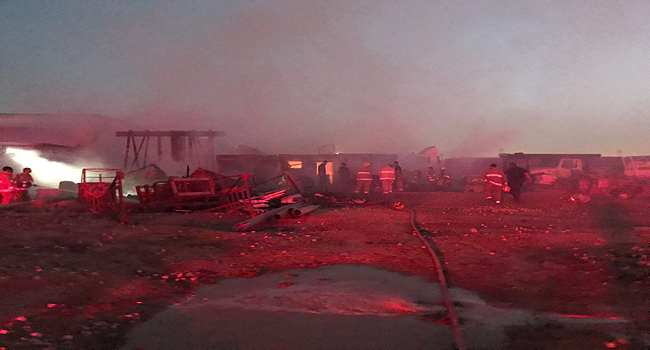 «الإطفاء»: إخماد حريق شاليهات كيربي في «ميناء عبدالله»