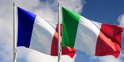 إيطاليا تستدعي سفير فرنسا لديها وتطالب باعتذار رسمي عن انتقادات بشأن سفينة الانقاذ