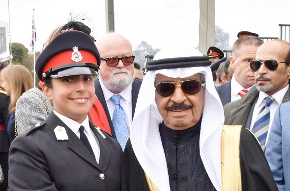 بحرينية تقود طائرة مقاتلة لأول مرة في تاريخ المملكة