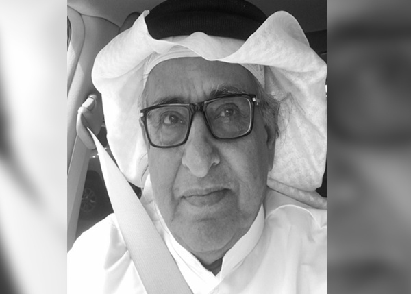 وفاة الكاتب السعودي محمد العثيم بعد معاناة مع المرض