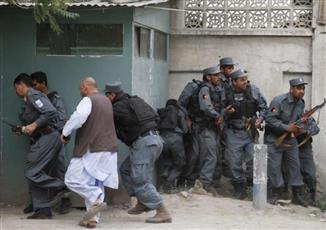 القوات الخاصة الأفغانية تحرر 45 مدنيًا وعسكريا من سجن لطالبان
