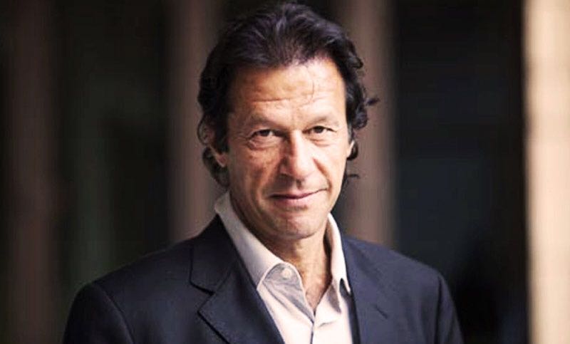 وزير الدفاع يبعث رسالة تهنئة إلى رئيس وزراء باكستان عمران خان 
