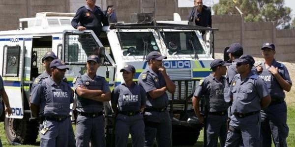 مصرع 8 أشخاص في انفجار بمصنع ذخيرة في جنوب أفريقيا