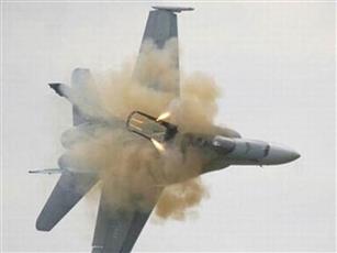 روسيا: تحطم طائرة حربية روسية ونجاة طياريها