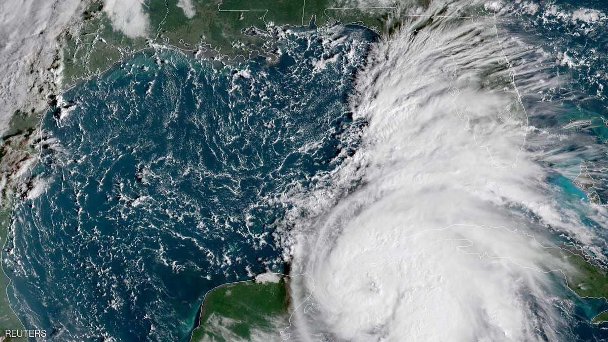 «مايكل» تتحول إلى إعصار وإعلان الطوارئ في فلوريدا
