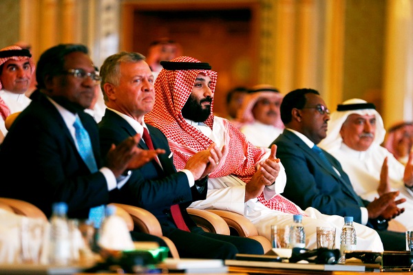 السعودية توقع صفقات بخمسين مليار دولار بالنفط والغاز