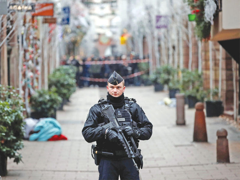 فرنسا: 600 شرطي يلاحقون منفذ هجوم ستراسبورغ
