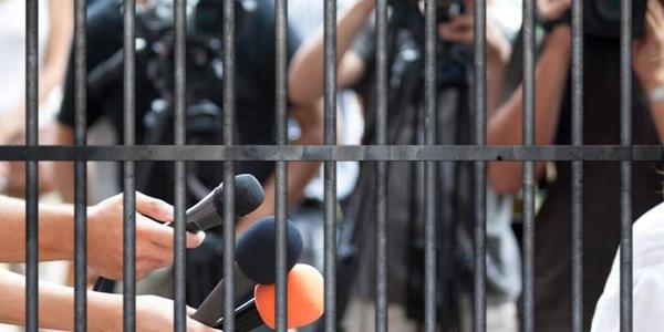 251 صحافيا خلف القضبان نصفهم في تركيا والصين 