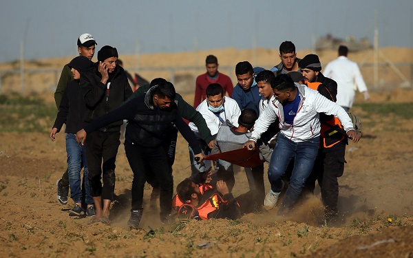 استشهاد فلسطينية وإصابة 10 آخرين شرقي غزة