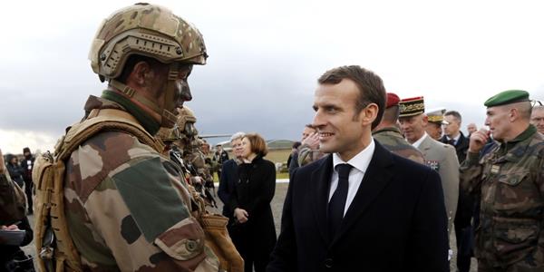 ماكرون للجيش الفرنسي: المعركة ضد «داعش» لا تزال مستمرة
