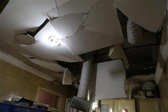 انهيار جزء من ديكور شقة بالسالمية.. بعد انفجار بسبب تسرب غاز الطبخ