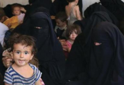 العراق يرسل 27 طفلا لروسيات "جهاديات" إلى موسكو