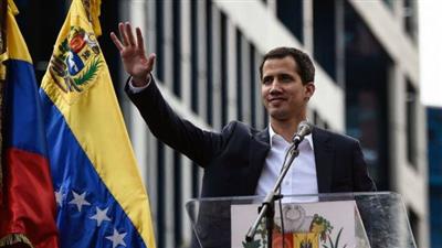 غوايدو: مادورو لا يريد سوى الحفاظ على امتيازاته