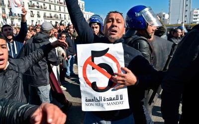 الجزائر: توقيف 41 شخصا خلال مظاهرات رافضة لترشح بوتفليقة