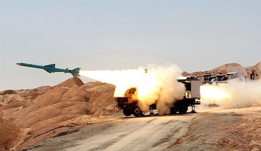 إيران تعلن نجاح اختبار صاروخي “قادر” و”قدير” خلال مناوراتها قرب مضيق هرمز