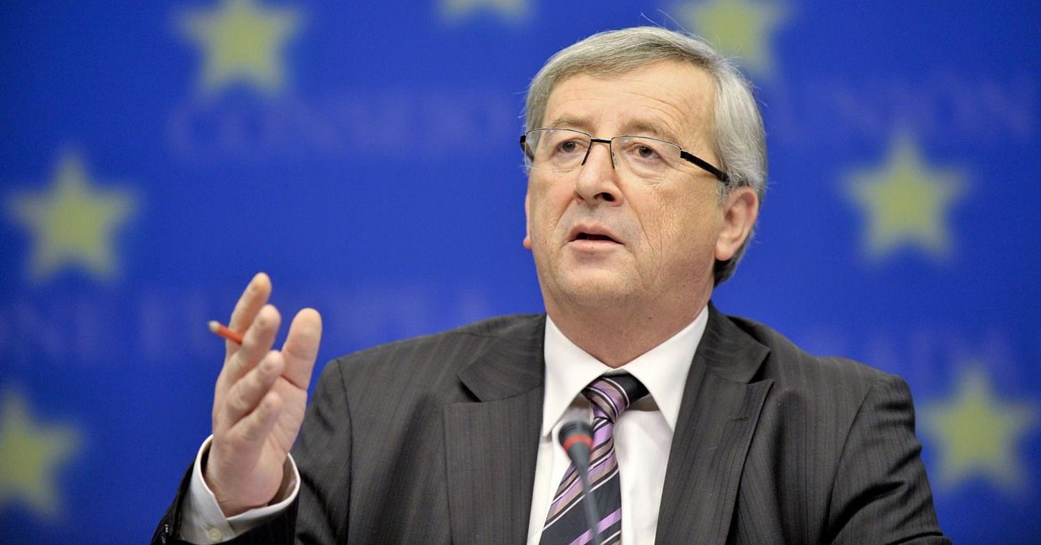 رئيس المفوضية الأوروبية: اتفقت مع ماي على صفقة معدلة لانسحاب بريطانيا