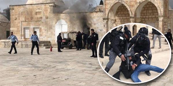 «أوقاف القدس»: قوات الاحتلال تعتدي على المصلين بالمسجد الاقصى