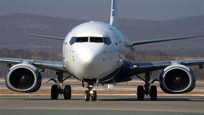 روسيا: هبوط اضطراري لطائرة «بوينغ 737-800» بسبب عطل في المحرك