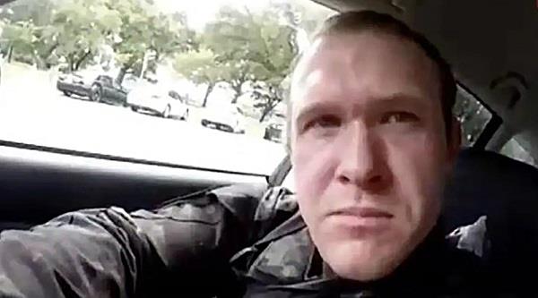 منفذ الاعتداء على مسجدين في نيوزلندا يمثل أمام المحكمة بتهمة القتل
