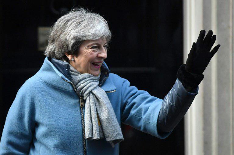 رئيسة وزراء بريطانيا تحذر من احتمالية عدم الخروج من الاتحاد