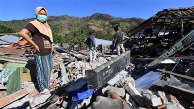مصرع شخصين في زلزال غرب إندونيسيا