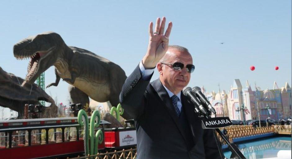 أردوغان يفتتح مدينة ملاه ضخمة في أنقرة