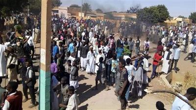 الاتحاد الإفريقي يمهل السودان 15 يوماً لتسليم السلطة للمدنيين