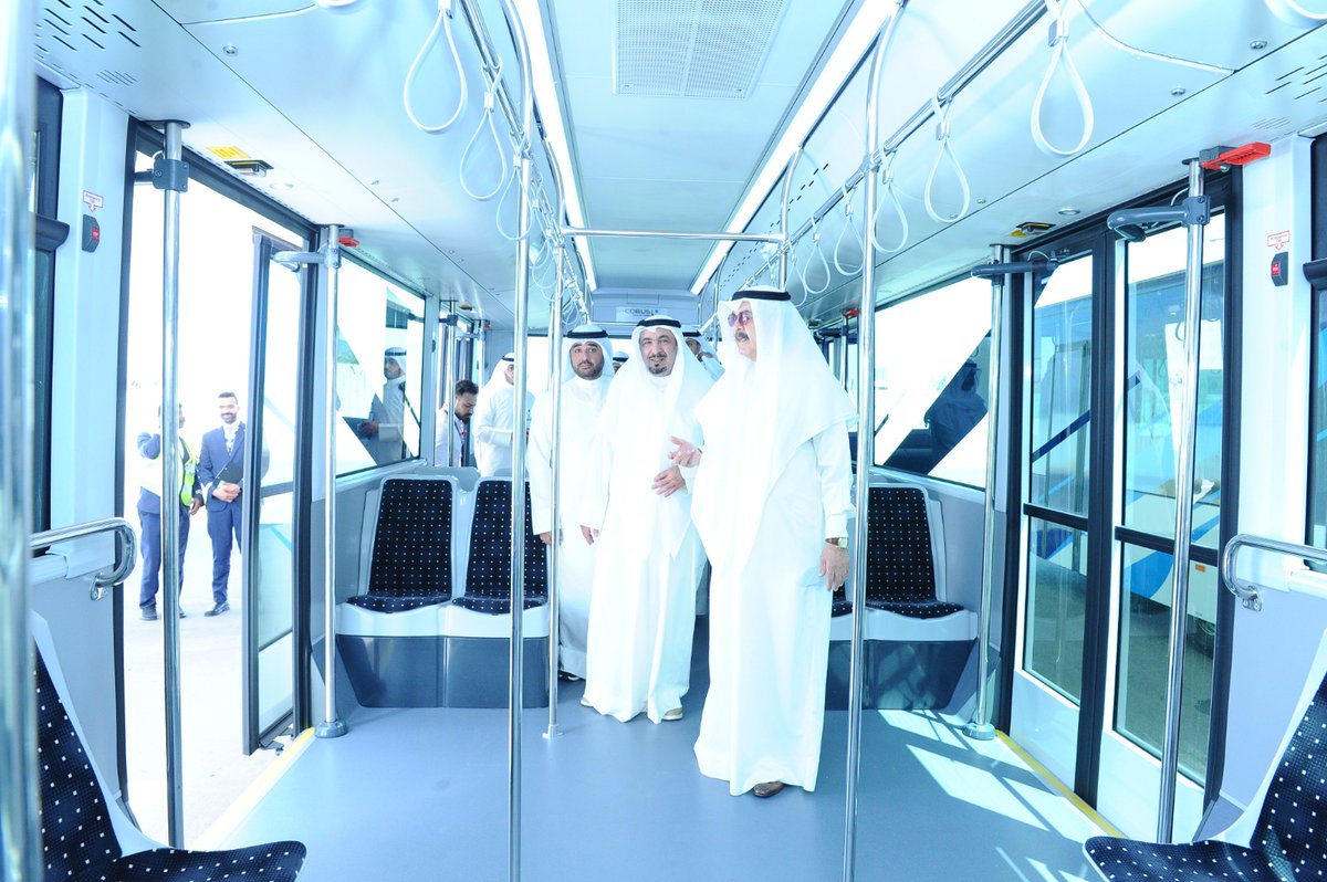 "الكويتية" تستلم حافلات لنقل الركاب ومعدات جديدة من أحدث الطرازات العالمية