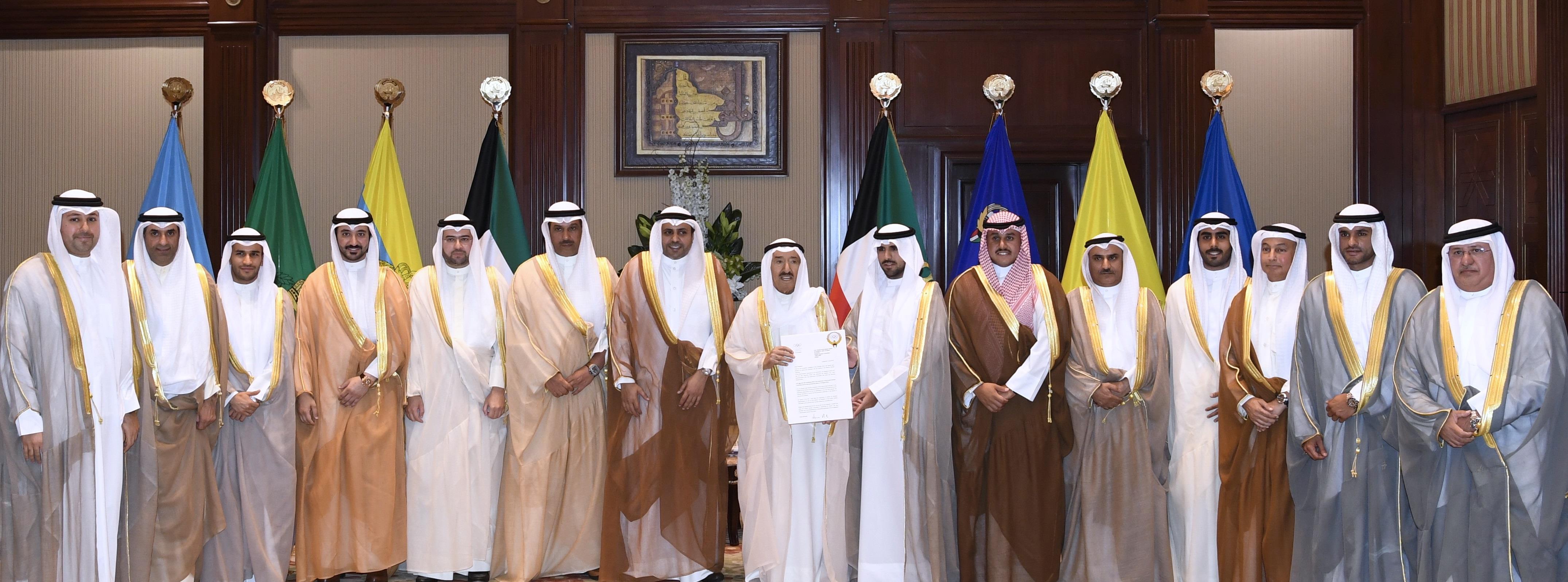 سمو الأمير يستقبل الجبري وأعضاء اللجنة الأولمبية الكويتية