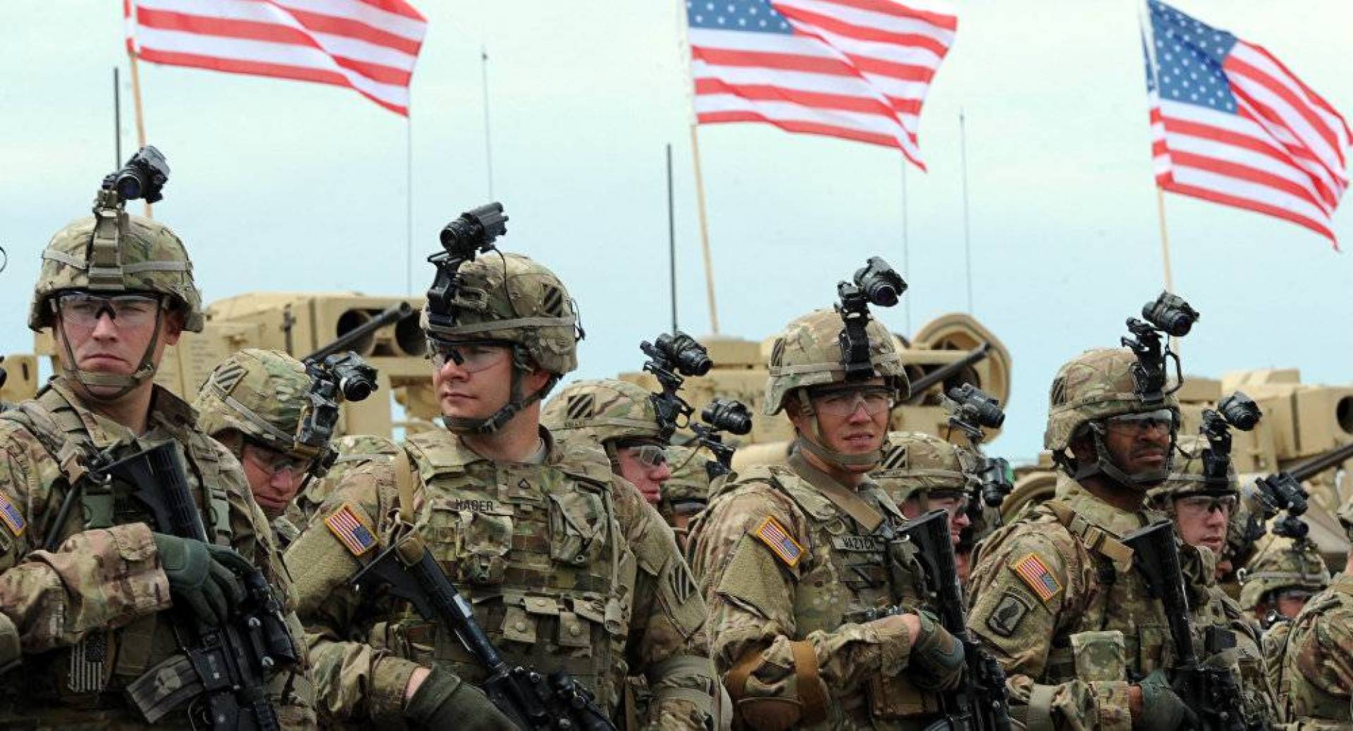الجيش الأميركي: تهديد حرية الملاحة الدولية يتطلب إجراءً دولياً عاجلاً