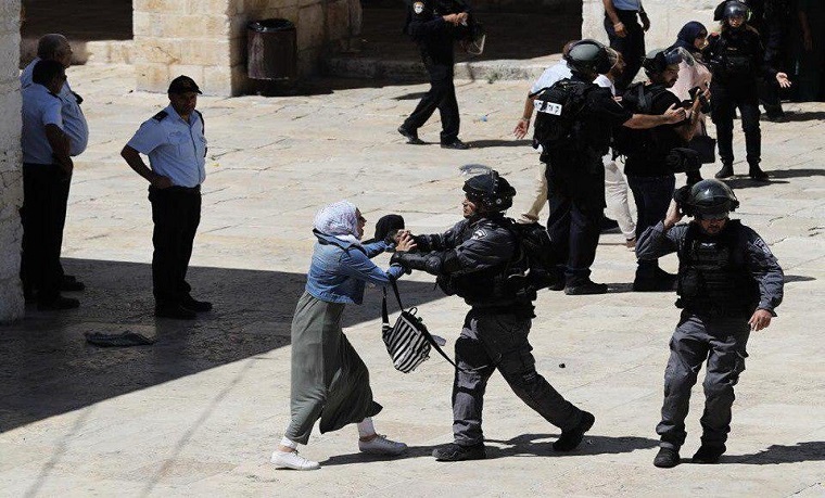 الرئاسة الفلسطينية تدين اقتحام شرطة الاحتلال  للمسجد الأقصى