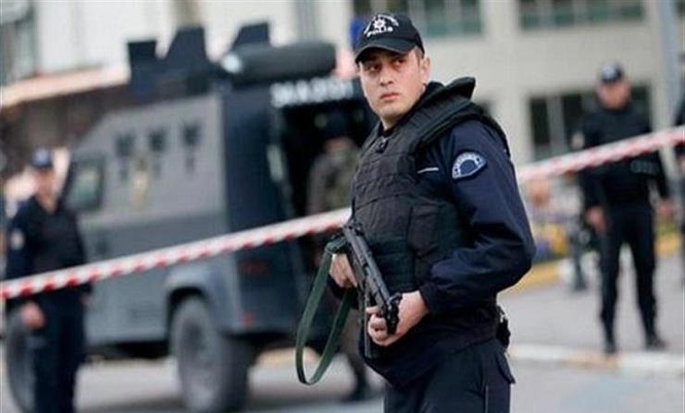 تركيا تعتقل 53 ضابطًا وجنديًا بتهمة الانضمام لمنظمة "كولن"