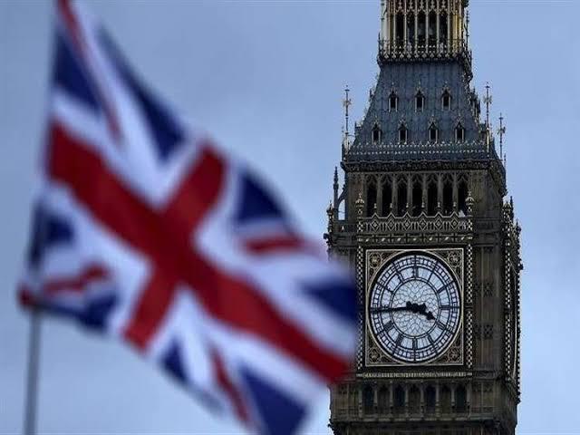 بريطانيا تخفض مستوى تهديد الإرهاب الداخلي