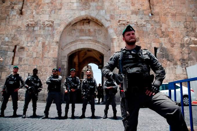 الاحتلال الإسرائيلي يغلق 3 مؤسسات فلسطينية