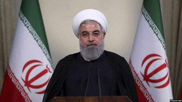 روحاني: المساجد في إيران ستفتح أبوابها للصلاة يومياً