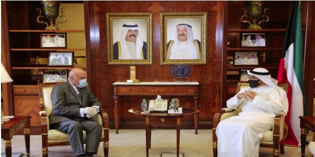 وزير الخارجية الكويتي يستقبل سفير صربيا لدى البلاد بمناسبة انتهاء فترة عمله