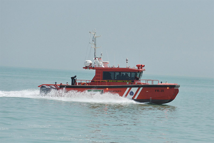 الإطفاء البحري تعامل مع بلاغ غرق شخصين بالقرب من المارينا