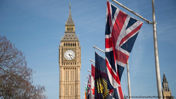 وزير الصحة البريطاني: قلقون من حدوث تفش موجه ثانية من فايروس كورونا في أوروبا