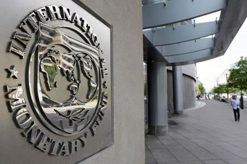 صندوق النقد: البلدان المصدرة للنفط الأكثر تضررا نتيجة "الصدمة المزدوجة"
