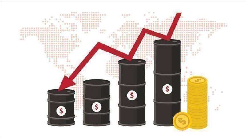 أسعار النفط تهبط بعد تقرير للمخزونات ينبئ بطلب ضعيف