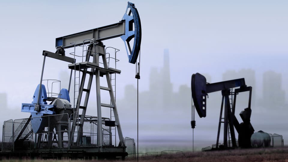 انخفاض أسعار النفط بسبب مخزونات البنزين
