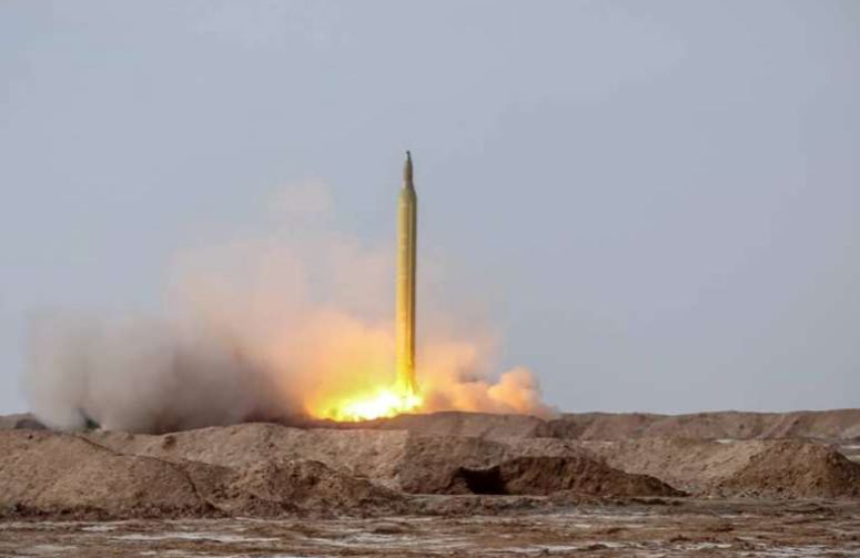 «فوكس نيوز» الأميركية: سقوط صواريخ إيرانية بعيدة المدى قرب سفينة تجارية في المحيط الهندي