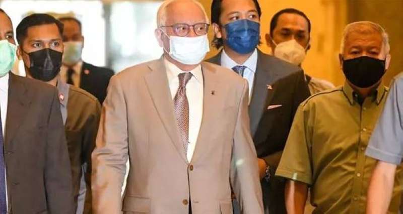 نجيب رزاق يمثل أمام محكمة الاستئناف في إطار قضية الصندوق الماليزي 
