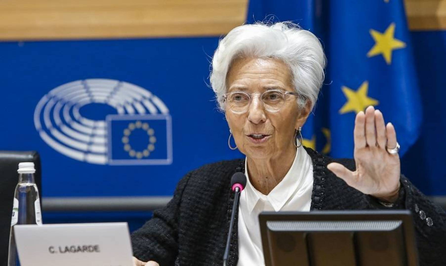رئيسة «المركزي» الأوروبي: نتأهب لانكماش اقتصادي كبير في منطقة اليورو 