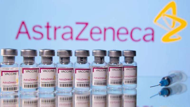 «الأدوية الأوروبية»: فوائد لقاح أسترازينيكا لا تزال تفوق مخاطره.. وتزداد مع ارتفاع السن