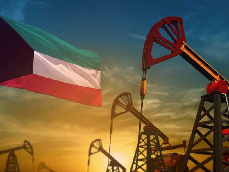النفط الكويتي يرتفع 1.79 دولار ليبلغ 72.39 دولار للبرميل     
